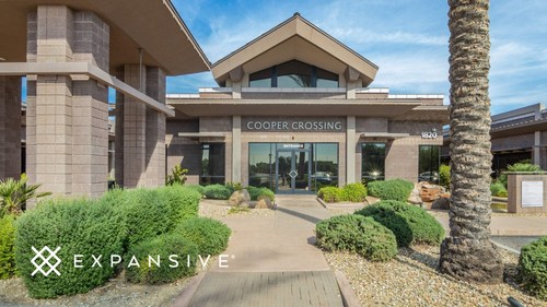 Expansive® Cooper Crossing marks the company’s third outpost in the Phoenix area featuring offices, suites, on-demand meeting rooms, and the Cleo Patio event space.