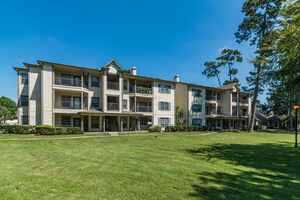 Houston Multifamily Community with Significant Value-Add Potential Trades Hands via Walker &amp; Dunlop