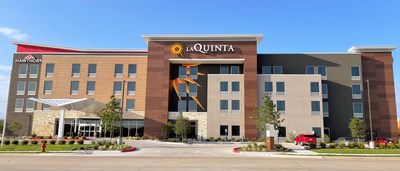 Exterior of Wyndham's first dual-brand La Quinta / Hawthorn Suites property