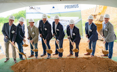 The Arcadia Cold Team and Bryan Lynch, Executive Vice President of the Global Cold Chain Alliance (GCCA), shovel dirt at the Burleson Cold Storage groundbreaking.