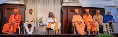From left: Swami Poornamatanmada, Dr. Vinod Ambastha, Gurudev Sri Sri Ravishankar, Swami Divya Charan, Swami Akhandananda, Shri Mas Vidal and Dr. Jashwant Modi on the stage during Wisdom of Dharma summit in Los Angeles