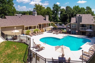 San Francisco-based real estate investment firm Hamilton Zanze has sold the 320-unit Hunter's Chase Apartments in Midlothian, Virginia.