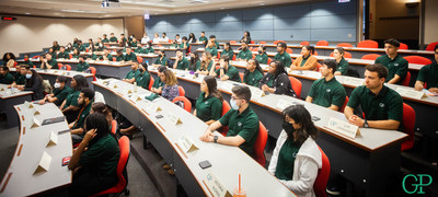 Greenwood welcomes 75 new college scholars in Chicago
