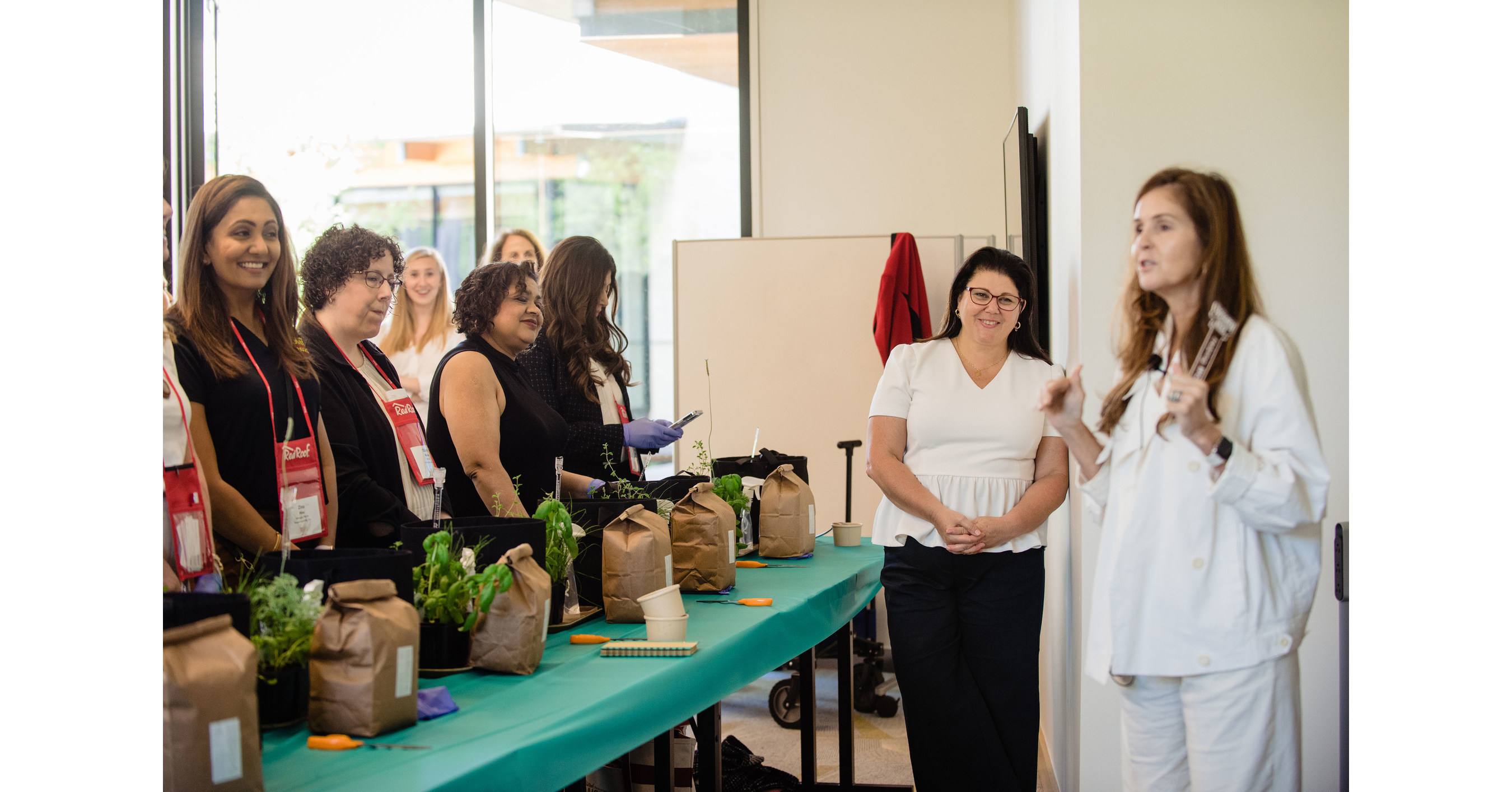 Red Roof® Celebrates WomenOwned Hotels at 4th Annual Forum on