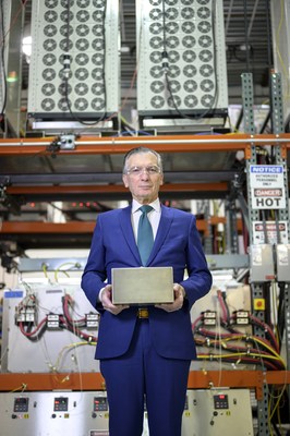 European Inventor Award 2022 Finalist MIT Professor Donald Sadoway with his liquid metal battery for storing renewable energy