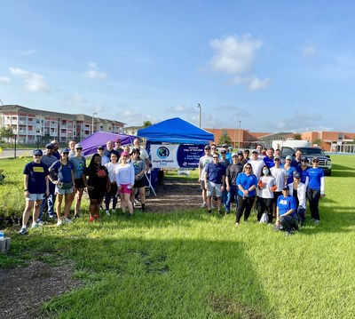 PureCycle and Millennia Gardens Elementary School volunteers in Orlando at Pure Planet Day 2022