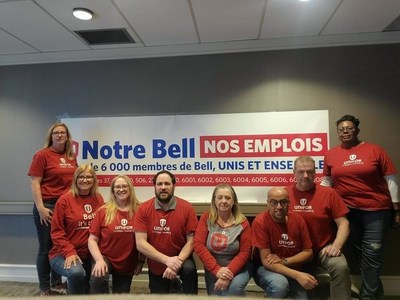 Le comit de ngociation de l'unit reprsentant les employes et employs de bureau de Bell Canada (Groupe CNW/Le Syndicat Unifor)