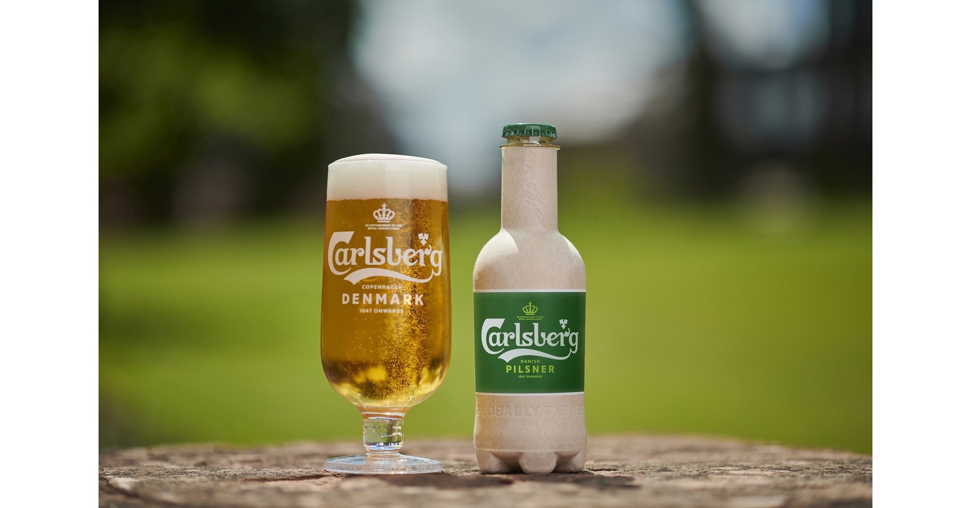 Carlsberg gjør biobaserte, fullt resirkulerbare flasker tilgjengelige for forbrukere i det største forsøket noensinne