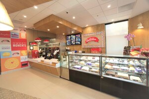 Red Ribbon Bakeshop Brings Its Unique Line-Up of Sweet and Savory Treats to Bolingbrook, Illinois on June 24, 2022
