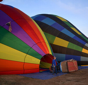 Get the Gift of a Lift This Summer with a Hot Air Balloon Tour with Sunrise Balloons in Temecula, CA