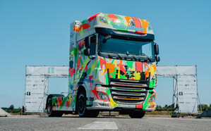 Clean Logistics feiert Weltpremiere des Wasserstoff Zero Emission Trucks „fyuriant", angetrieben von REFIRE Brennstoffzellensystemen