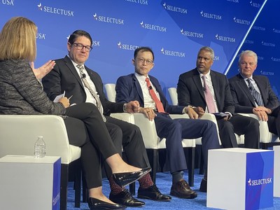 LCY Group Chairman Bowei Lee (in the center) attended the SelectUSA Summit in Maryland.