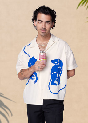 Ohza Introduces Fizzy Sangria, By Joe Jonas (PRNewsfoto/Ohza)