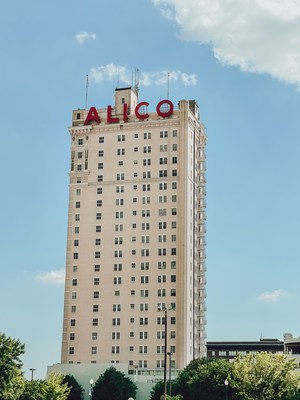 TK Elevator is modernizing six elevators at the historic ALICO Building in Waco, Texas. TK Elevator is also providing top-level service support for the vertical transportation units at the 111-year-old building, once the tallest building in the U.S. west of the Mississippi River.