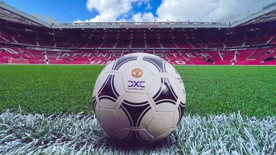DXC y el Manchester United colaboran "hombro a hombro" en una alianza tecnológica plurianual (credit Manchester United) (CNW Group/DXC Technology Company)