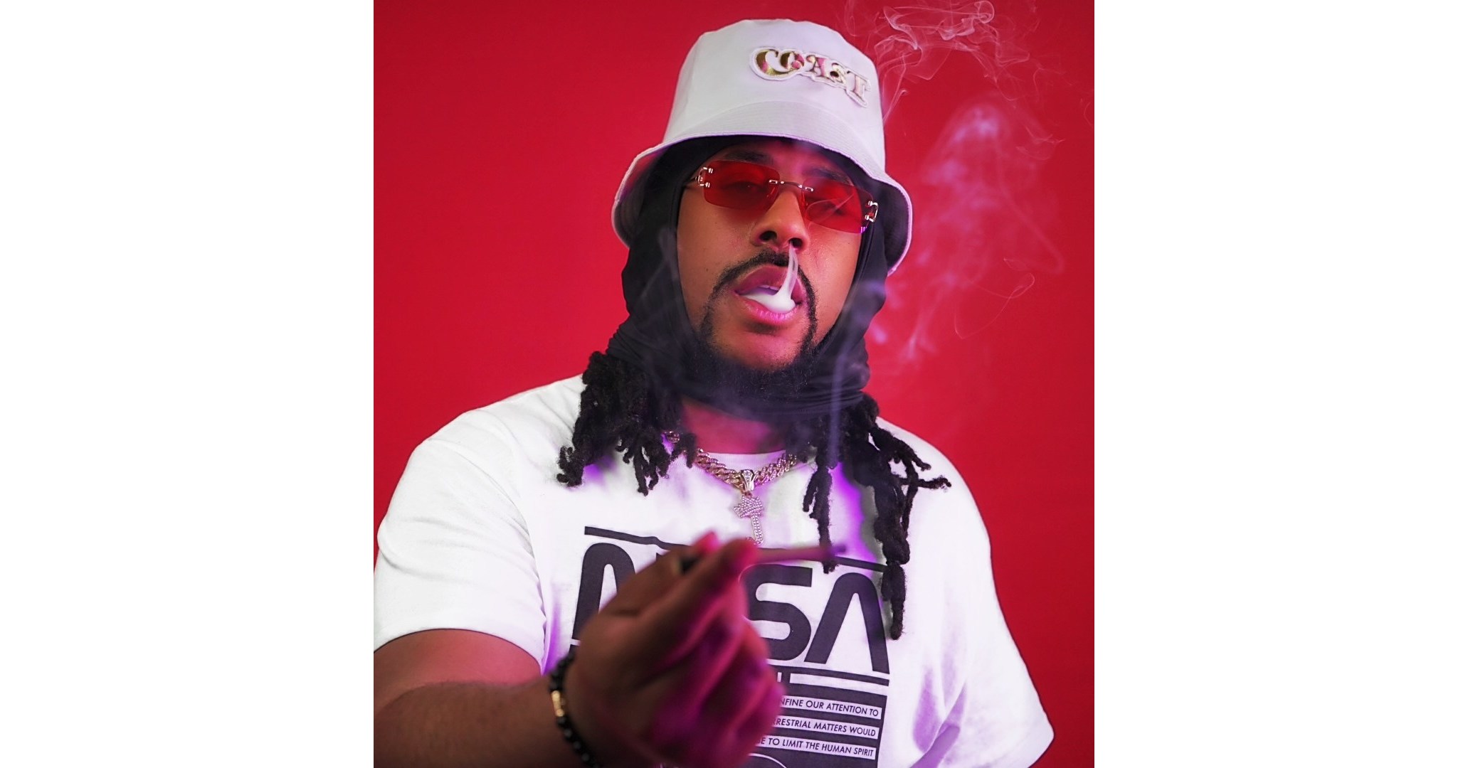 Award-Winning Artists Turn to Coast Smokes for Creative Inspiration and Stress Relief