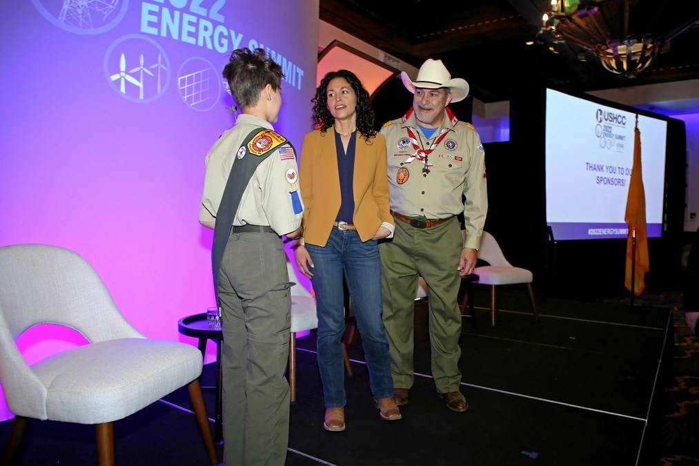 Biofriendly Hosts a Day of Service Planting Trees at Energy Summit - Vimarsana News