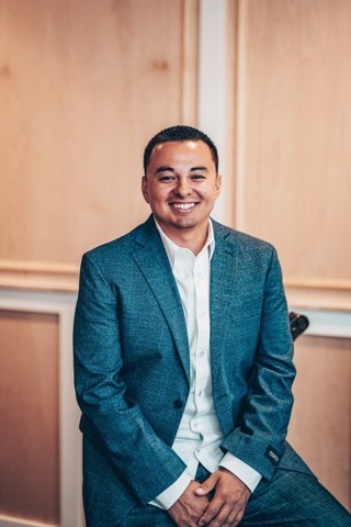 Obsequio de mochilas y diversi&oacute;n familiar para los ni&ntilde;os del &aacute;rea en los eventos Back to School Bash patrocinados por el candidato a comisionado del condado de Orange Chris Delgado