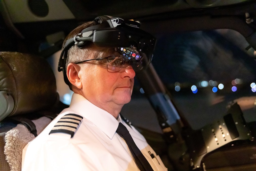 Universal Avionics Awarded 33M$ Deal with AerSale to Deliver ClearVision Enhanced Vision Systems for Boeing 737NG - Vimarsana News
