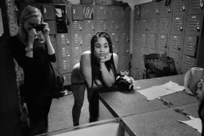 Carmel in the locker room, Sin City Cabaret, Bronx, NY, 2017 (c) Elizabeth Waterman
