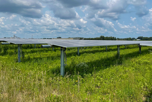 Pivot Energy's community solar capacity in Illinois now stands at 51 megawatts, making the company one of the leading providers in the state. One of these projects includes a 2.8-megawatt system in Kankakee, Illinois (shown above).