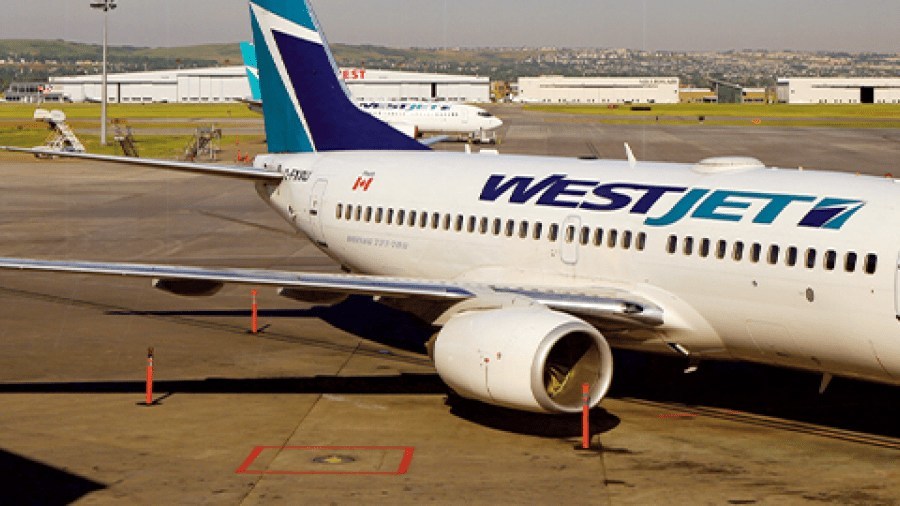 WestJet plane. (CNW Group/Unifor)