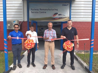 (From Left to Right) Naqeeb Bin Yusof, Service & Railway Segment Manager, SKF Malaysia, Mohamad Saadiq, Operations Manager, SKF Bearing Industries, Malaysia, Manish Bhatnagar, President, SKF Industrial Region India & Southeast Asia, and Hernan Bourbotte, Country Manager, SKF Malaysia cutting the ribbon at the launch of the Railway Remanufacturing Service Centre located at the SKF factory at Nilai, Negeri Sembilan, Malaysia.