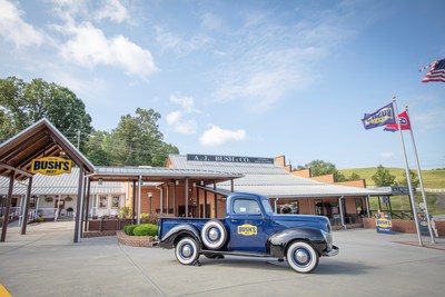 The Bush’s Visitor Center features an interactive museum dedicated to beans, a General Store for shopping and the Bush’s Family Café filled with southern comfort food!