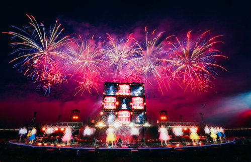 “Saying Love You in Liuyang City” grande show imersivo de fogos de artifício na cidade de Liuyang (PRNewsfoto/The Publicity Department of Liuyang City)