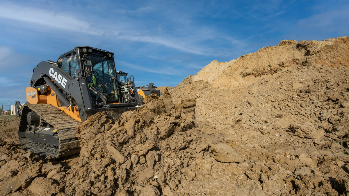 CASE Introduces Industry-First Equipment Category with Launch of the CASE Minotaur™ DL550 Compact Dozer Loader - Vimarsana News