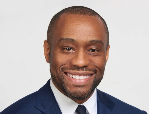BYRON ALLEN’S ALLEN MEDIA GROUP 
SIGNS VETERAN NEWS & POLITICAL TELEVISION HOST MARC LAMONT HILL TO THE GRIO
