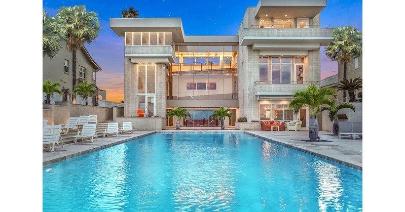 26 Coca-Cola Bottles Will Buy this $6.38 Million Ocean House - Vimarsana News
