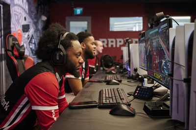 LG ULTRAGEAR NAMED THE OFFICIAL GAMING MONITOR OF RAPTORS UPRISING GAMING CLUB (CNW Group/LG Electronics Canada)