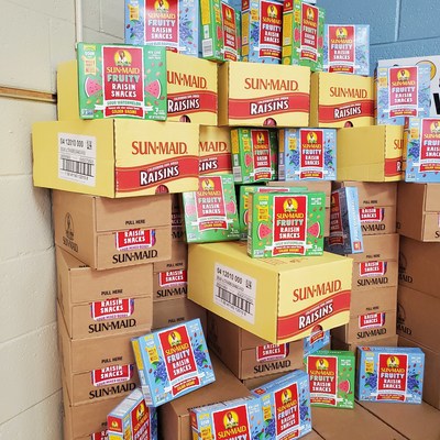 Sun-Maid donated $200,000 in wholesome snacks and school supplies to four underfunded schools in America.