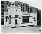 White Castle Expands in New York City with New Restaurant on...
