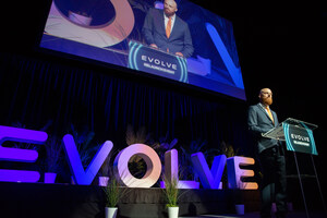 Evolve Houston's new executive director launches the eMobility Microgrant Initiative at Evolve Relaunch Event