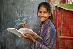 "Tenemos promesas que cumplir" - Las inversiones de Education Cannot Wait llegan a 7 millones de niños afectados por la crisis