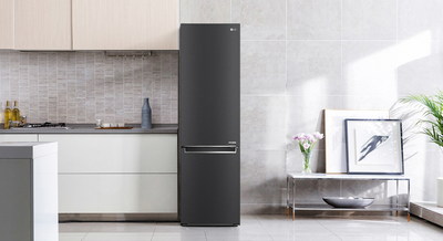 LG’s new bottom-freezer refrigerator boasts an ‘A’ energy rating - the highest rating for the European Commission’s strict energy standards system – and employs an incredibly efficient and highly durable Inverter Linear Compressor.
