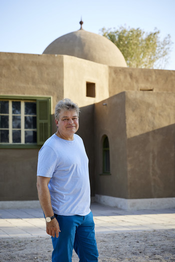 George Herbert, the 8th Earl of Carnarvon, outside Howard Carter’s house in Luxor, Egypt. Nearly 100 years ago, in November 1922, his great-grandfather, the 5th Earl of Carnarvon, discovered the tomb of Tutankhamun with Carter. For more information, visit www.viking.com.