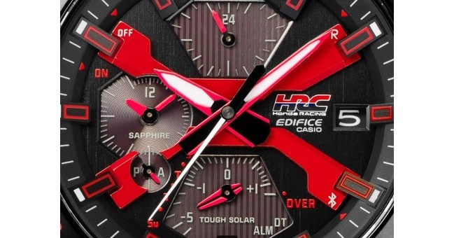 Casio lança EDIFICE com a mesma tinta original usada no emblema vermelho da Honda Casio lança EDIFICE com a mesma tinta original usada no emblema vermelho da Honda