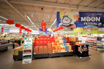 T&T Mid Autumn Fest Store Decor (CNW Group/T&T Supermarkets)