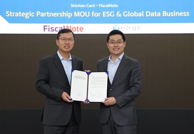 FiscalNote Chairman, CEO and Co-founder, Tim Hwang (R) and Lim Young-Jin, CEO of Shinhan Card (L), announce a strategic global partnership to leverage FiscalNote’s alternative data, AI, and ESG Solutions product portfolios at Shinhan Card’s global headquarters in Seoul, Korea.
Photo Credit: Shinhan Card