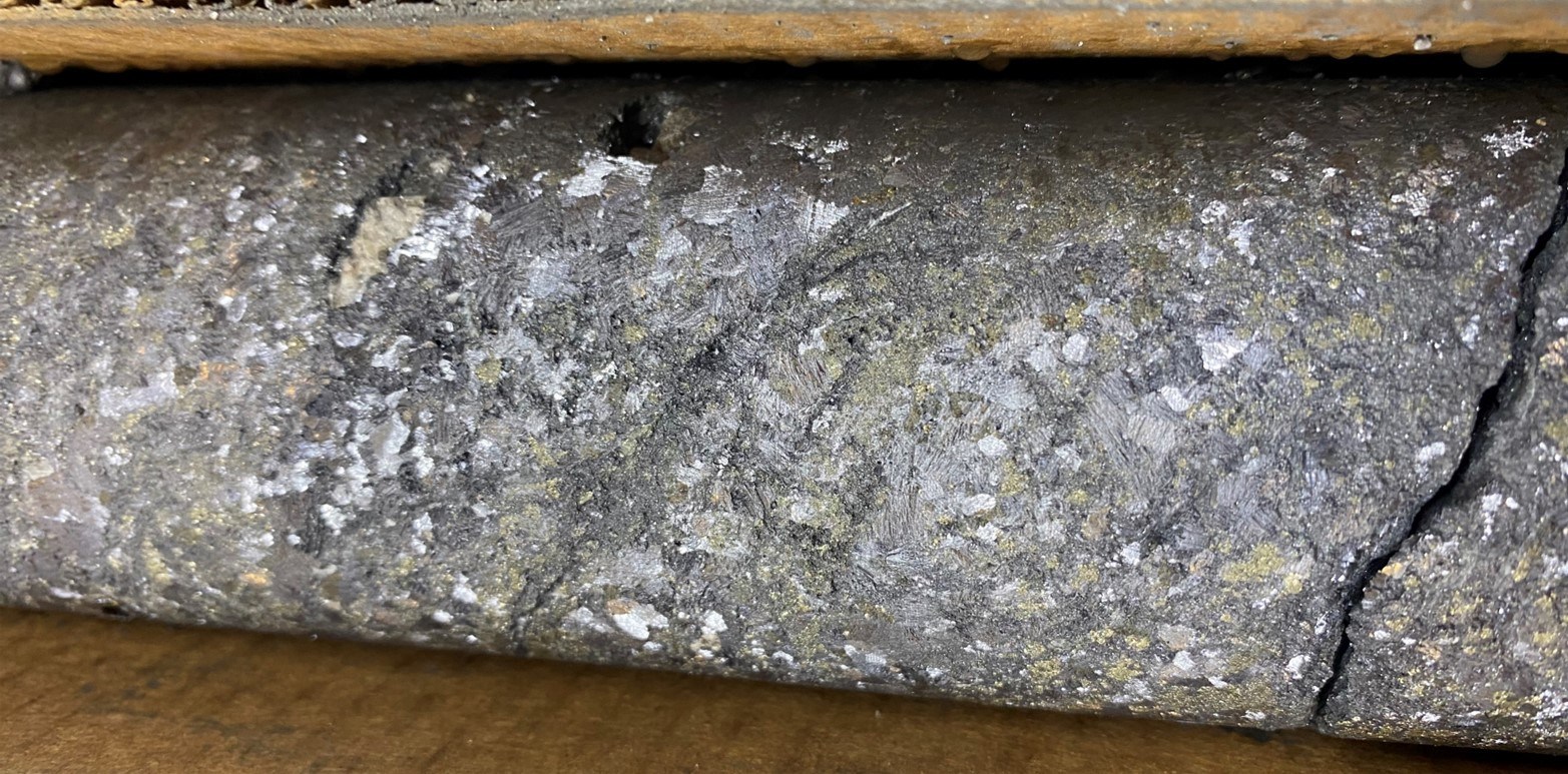 Figure 4 – Core from iRH22-43 showing massive sphalerite (brown), galena (gray) and pyrite (yellow) (CNW Group/i-80 Gold Corp)