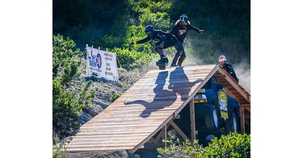 RACHAEL CECIL & KYLE HANSON WIN THE 2022 ONEWHEEL 'RACE FOR THE RAIL ...