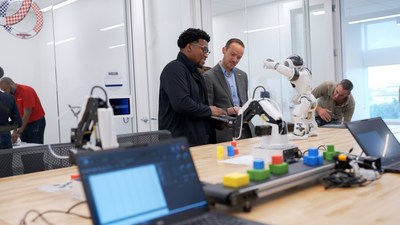 The Alan B. Levan | NSU Broward Center of Innovation Integrates a Robotics AI LAB for Entrepreneurs