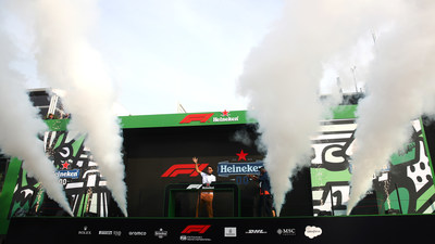 Afrojack closes out the Formula 1 Heineken Dutch Grand Prix on the podium designed by Dutch artist Pablo Lücker.