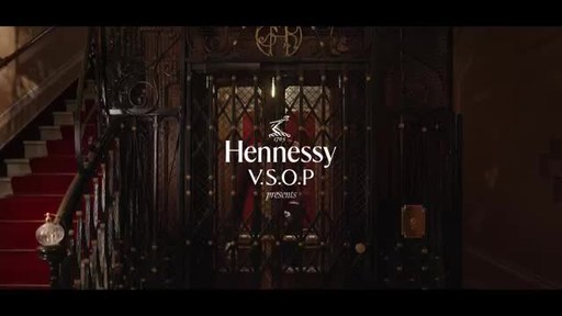 HENNESSY V.S.O.P COGNAC COLLABORATES WITH THE AWARD-WINNING DIRECTOR PAOLO SORRENTINO TO "ENTER THE SHOW"