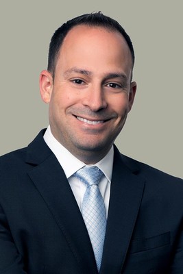 Josh Kahn joins Schochor & Staton, P.A. as Attorney