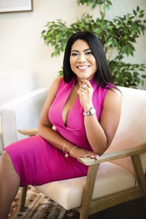 Americana Home Loans taps Dalia Lemus to empower internal leadership opportunities with a campaign titled, "Mujer con poder!"