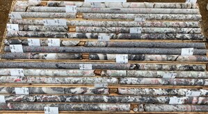 Power Metals Intersects 1.86 % Li2O over 19.0 m at Case Lake